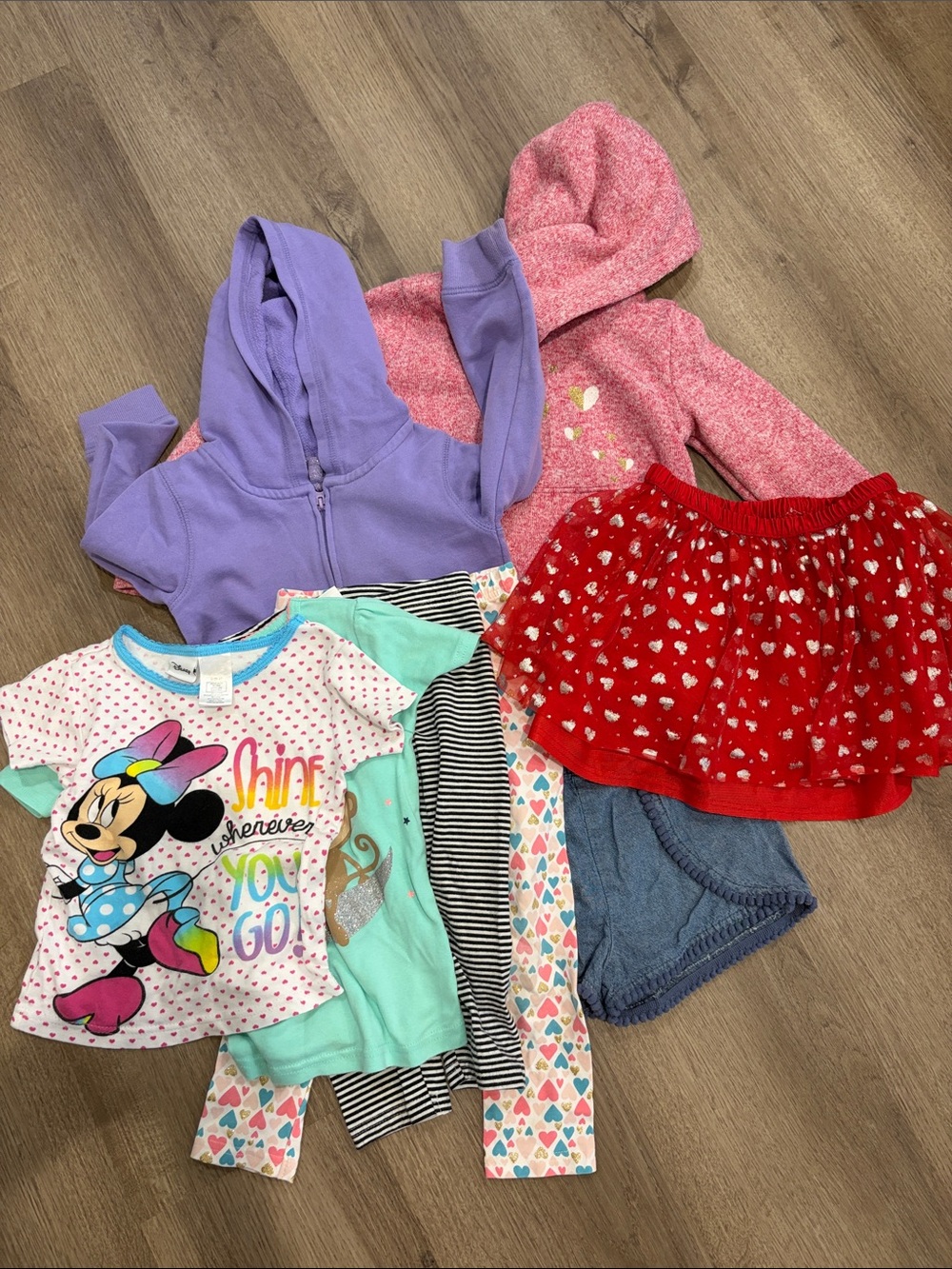Lot of kids clothes 4T